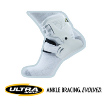 Load image into Gallery viewer, Ultra Zoom Ankle Brace Indoor Volleyball - SR1 Volleyball